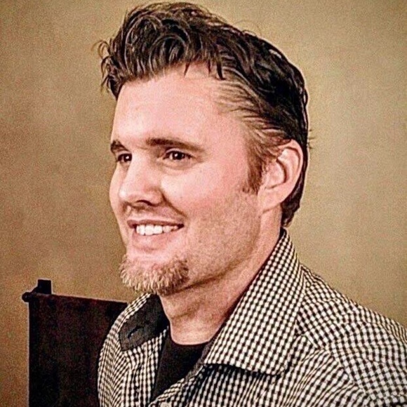 Meet your Posher, Cory - Picture 1 of 1